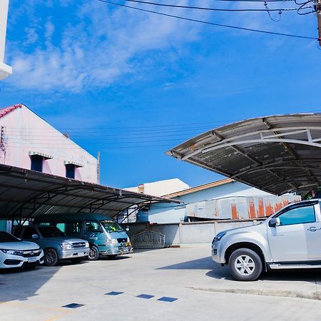 Calivefornia 2016 Hotel Chiang Rai Exterior photo