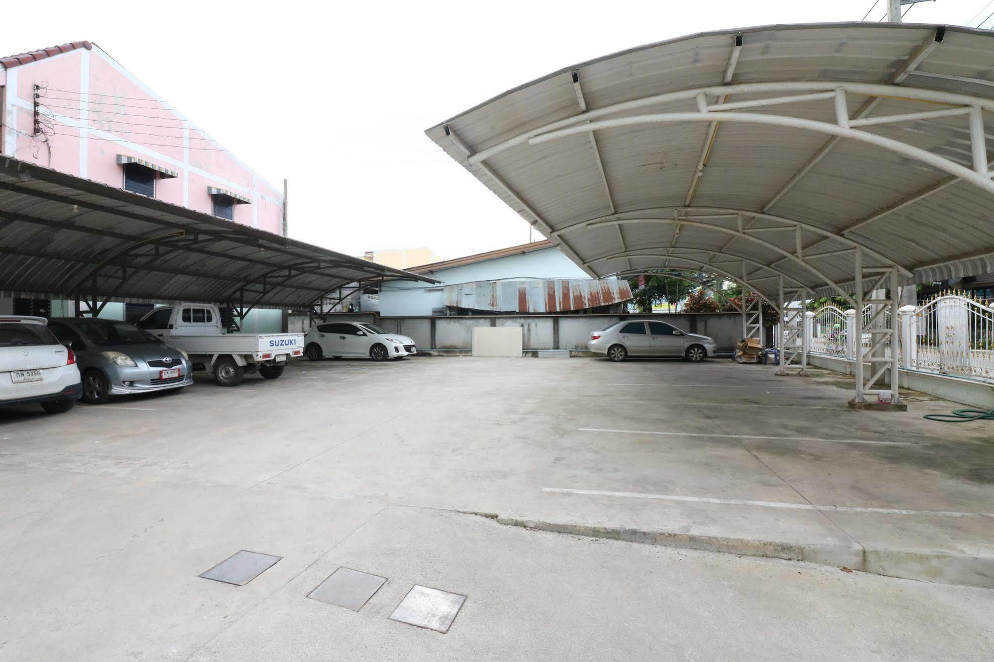 Calivefornia 2016 Hotel Chiang Rai Exterior photo